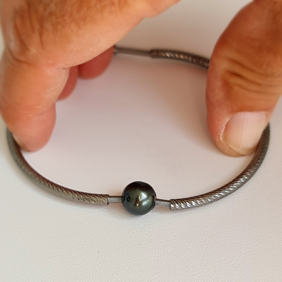 Moorea - Bracelet Jonc Argent Rhodié et Perle de Tahiti