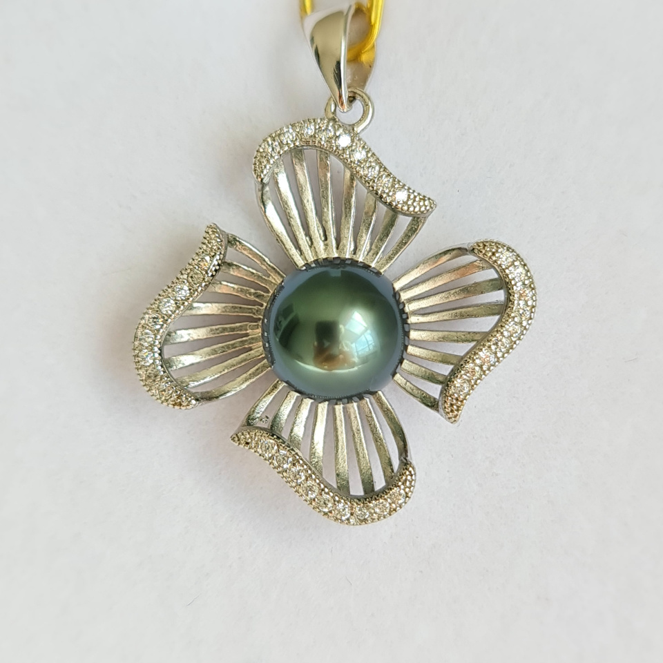 Fleur - Pendentif Argent Rhodié et Perle de Tahiti