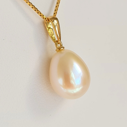 Belle de Nuit - Pendentif Or Jaune et Perle d'Eau Douce d'exception