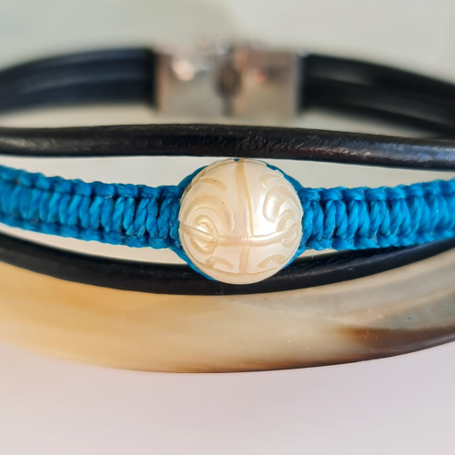 Temaruata - Bracelet Cuir et Véritable Perle de Tahiti Gravée