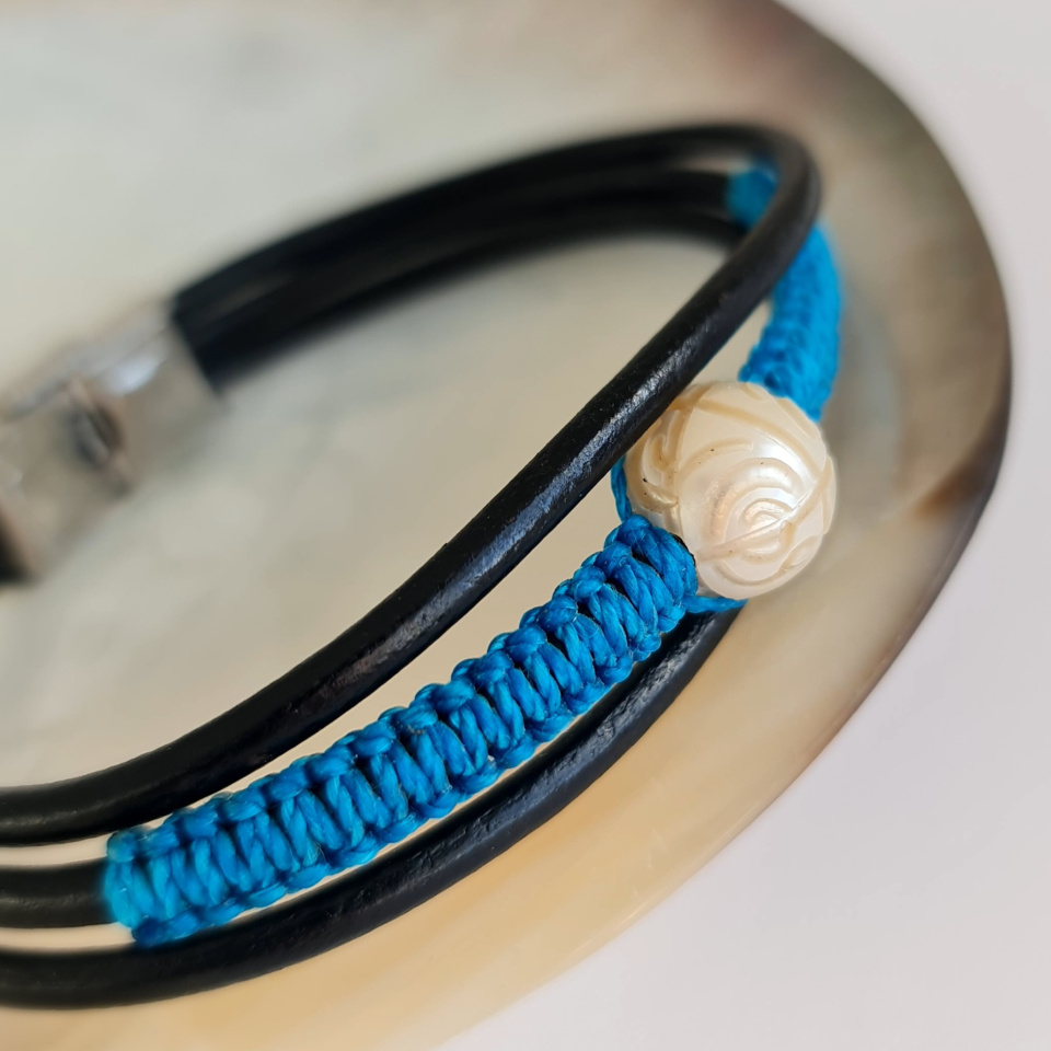 Temaruata - Bracelet Cuir et Véritable Perle de Tahiti Gravée