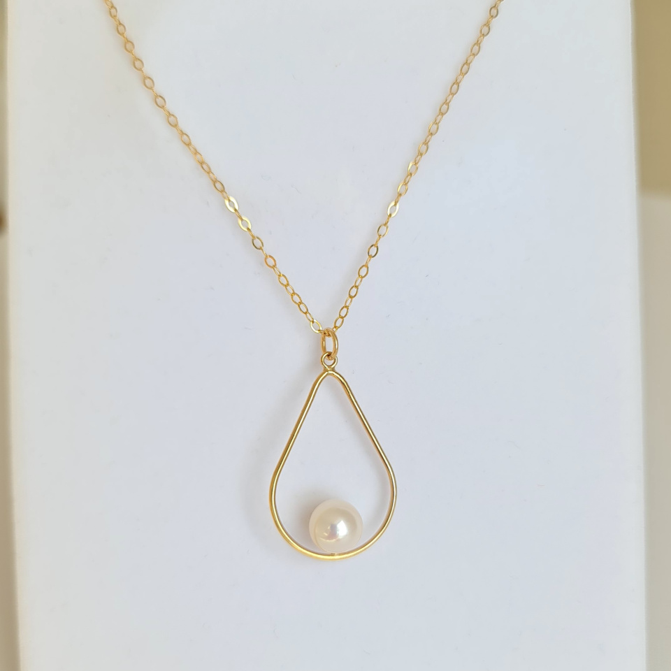 Goutte Blanche - Collier Or Laminé 14 carats et Véritable Perle d'Eau Douce